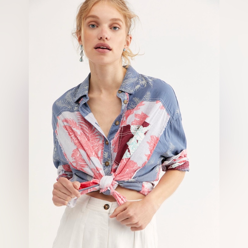 Free People We The Free Chasing Waves Chambray Button-down Top Size Small